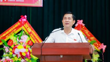 GS.TS Thái Văn Thành nêu triết lý giáo dục học sinh đặt ra đối với giáo viên Nghệ An