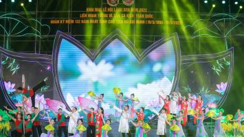 Trang trọng khai mạc Lễ hội Làng Sen 2022