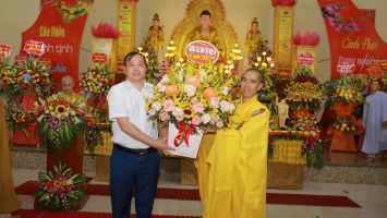 Thường trực HĐND tỉnh dự kỷ niệm Đại lễ Phật đản 2022 tại chùa Bát Nhã