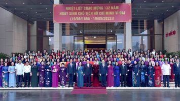 Nữ đại biểu Quốc hội tỉnh Nghệ An tham dự giao lưu gặp mặt Nhóm nữ đại biểu Quốc hội tại kỳ họp thứ 3, Quốc hội khóa XV.