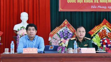 Đại biểu Quốc hội tiếp xúc cử tri 4 xã của huyện Quế Phong