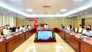 Đảng bộ Văn phòng Đoàn ĐBQH và HĐND tỉnh tham dự Hội nghị trực tuyến chuyên đề "Chuyển đổi số - Từ nhận thức đến hành động"