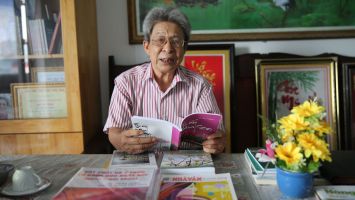 Gặp “người kể chuyện Bác Hồ bằng thơ”