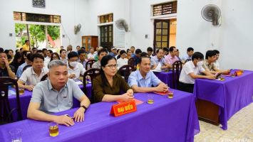 Cử tri bày tỏ băn khoăn về tốc độ phát triển đô thị biển của thị xã Cửa Lò