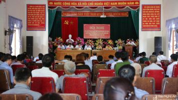 Đại biểu Quốc hội và Hội đồng nhân dân tỉnh tiếp xúc cử tri tại huyện Anh Sơn