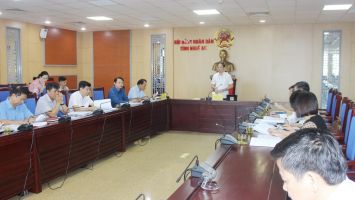 Hội đồng nhân dân tỉnh cho ý kiến về việc bãi bỏ 11 nghị quyết