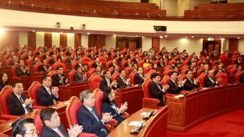 Bộ Chính trị triệu tập Hội nghị Trung ương vào 16h30 chiều nay