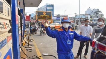 Trình UBTV Quốc hội giảm thuế môi trường với xăng dầu ngay trong ngày 4/7