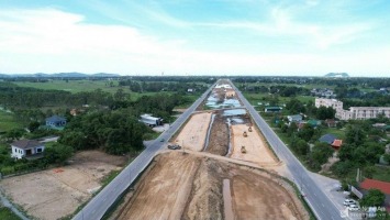 UBND thành phố Vinh trả lời của cử tri về bồi thường giải phóng mặt bằng và xử lý thoát nước, ô nhiễm môi trường tuyến đường 72