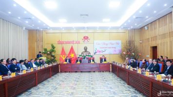 Thường trực Tỉnh ủy Nghệ An gặp mặt các đồng chí nguyên lãnh đạo tỉnh đã nghỉ hưu