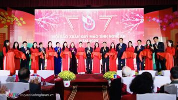 Nghệ An: Tưng bừng khai mạc Hội báo Xuân Quý Mão 2023