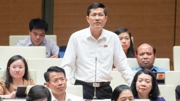 Giáo sư Thái Văn Thành: Bộ Giáo dục và Đào tạo không nhất thiết biên soạn sách giáo khoa cho tất cả các môn học