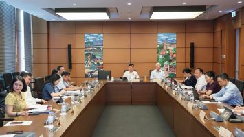 Đoàn đại biểu Quốc hội Nghệ An thảo luận sửa đổi Luật Bảo hiểm xã hội