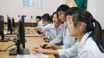 Bộ Giáo dục và Đào tạo trả lời kiến nghị cử tri về đối tượng tuyển sinh trường phổ thông dân tộc nội trú