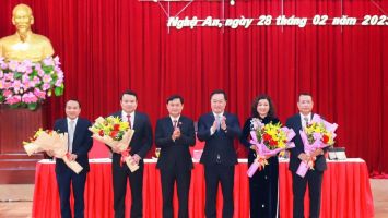 Tiến hành miễn nhiệm, bầu bổ sung Ủy viên UBND tỉnh Nghệ An nhiệm kỳ 2021 - 2026