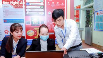 Nghệ An đề xuất chính sách hỗ trợ cán bộ, công chức, viên chức làm việc tại Bộ phận một cửa