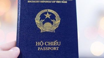 Triển khai cấp hộ chiếu phổ thông gắn chíp điện tử