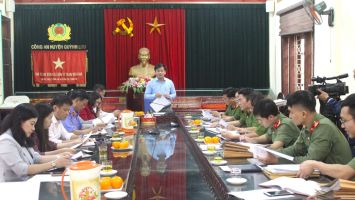 Giám sát công tác phòng chống tội phạm, tệ nạn xã hội, đảm bảo an toàn giao thông tại Công an huyện Quỳnh Lưu