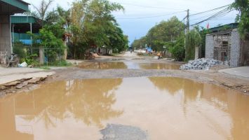 Trả lời cử tri các xã: Quỳnh Lương, Quỳnh Bảng, huyện Quỳnh Lưu về tình trạng mương thoát nước chưa bố trí nắp đậy trên tuyến tỉnh lộ 537B