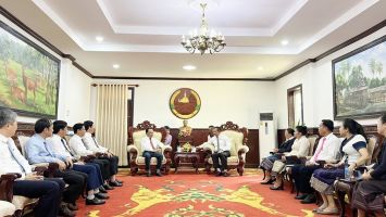 Các đoàn công tác Nghệ An thăm, chúc Tết cổ truyền Bunpimay tại Savannakhet và Xaysomboun (Lào)