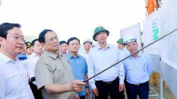 Thủ tướng Chính phủ: Phấn đấu khánh thành cao tốc Bắc - Nam đoạn Nghi Sơn - Diễn Châu trước ngày 2/9 tới.