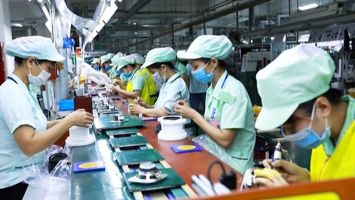 Chính phủ ban hành Nghị định tăng lương cơ sở lên 1,8 triệu đồng từ 1/7/2023