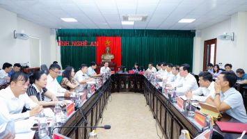 Chủ tịch UBND tỉnh Nguyễn Đức Trung tiếp công dân định kỳ tháng 5/2023