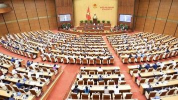 Quốc hội quyết định công tác nhân sự; xem xét thông qua 11 luật, nghị quyết
