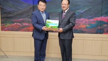 Hội đồng Nhân dân tỉnh Nghệ An làm việc với Hội đồng Thành phố Gwangju (Hàn Quốc)