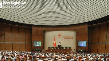 Quốc hội thảo luận về dự thảo Luật Đấu thầu (sửa đổi) và dự án Luật Phòng thủ dân sự