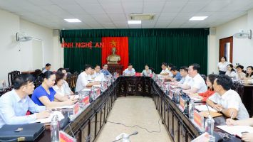 Chủ tịch UBND tỉnh Nguyễn Đức Trung tiếp công dân định kỳ tháng 6