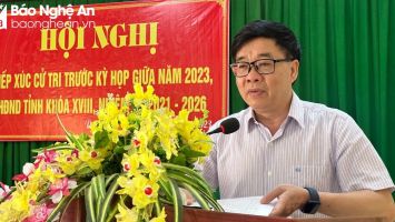 Phó Bí thư Thường trực Tỉnh ủy Nguyễn Văn Thông tiếp xúc cử tri tại huyện Quỳ Châu