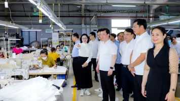 Chủ tịch UBND tỉnh Nguyễn Đức Trung kiểm tra các dự án tại huyện Đô Lương