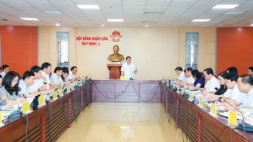 Thường trực HĐND tỉnh Nghệ An thẩm tra các báo cáo, dự thảo nghị quyết do UBND tỉnh trình Kỳ họp thứ 14