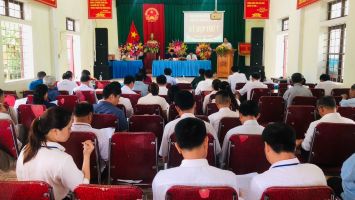 Ông Nguyễn Như Khôi, Phó Chủ tịch HĐND tỉnh dự kỳ họp thứ 7 HĐND xã Yên Hợp, huyện Quỳ Hợp khoá XIX