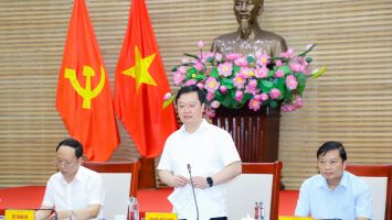 Chủ tịch UBND tỉnh: Phấn đấu đạt mục tiêu giải ngân vốn đầu tư công và 3 chương trình mục tiêu quốc gia đã đề ra