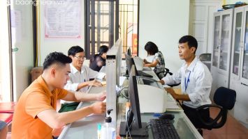 Quan tâm hỗ trợ đối với cán bộ, công chức, viên chức làm việc tại  Bộ phận Một cửa các cấp