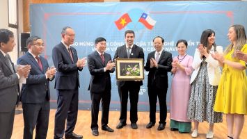 Đoàn Công tác của tỉnh Nghệ An làm việc tại Cộng hoà Chile