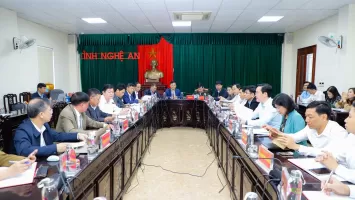 Chủ tịch UBND tỉnh Nghệ An Nguyễn Đức Trung tiếp công dân định kỳ tháng 1/2024