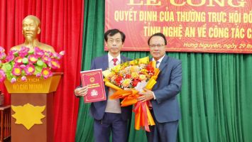 Hưng Nguyên: Công bố Quyết định tân Chủ tịch HĐND huyện