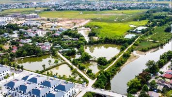 Cử tri thành phố Vinh kiến nghị thu hồi, xử lý một số dự án treo, dự án chậm tiến độ