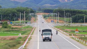 Ban Quản lý khu kinh tế Đông Nam trả lời kiến nghị của cử tri huyện Nghi Lộc về việc đặt biển báo đô thị đoạn đường N5