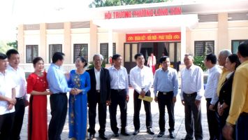 Phó Chủ tịch HĐND tỉnh Nguyễn Như Khôi dự Ngày hội Đại đoàn kết tại thị xã Thái Hòa