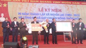 Niềm vui của nhân dân xã cuối cùng đạt NTM của Nghĩa Đàn