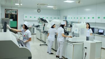 Tự chủ tài chính bệnh viện công: còn nhiều thách thức