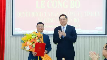 Công bố quyết định bổ nhiệm Phó Trưởng Ban Nội chính Tỉnh uỷ Nghệ An