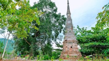 Khẩn cấp tu bổ ngọn tháp cổ ở xã Mỹ Lý (Kỳ Sơn)