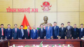 Chủ tịch UBND tỉnh tiếp, làm việc với Đại sứ Đức và Nhóm Nghị sỹ Hữu nghị Việt Nam - Đức