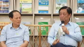 Bộ trưởng Lê Minh Hoan: 'Cần một cuộc cách mạng về sách cho nông thôn'