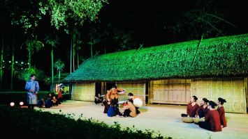 Xúc động cầu truyền hình “Làng Sen nuôi chí lớn” tái hiện hành trình ấu thơ và thời niên thiếu của Người